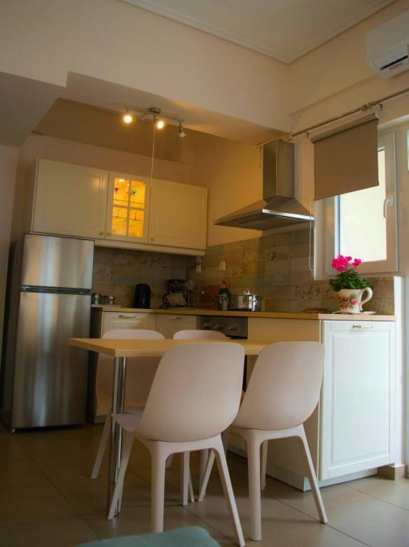Sunny Central Luxury Apartment ヴォロス エクステリア 写真
