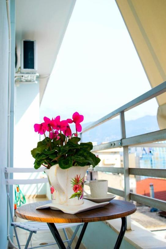 Sunny Central Luxury Apartment ヴォロス エクステリア 写真