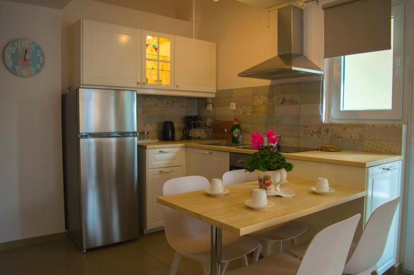 Sunny Central Luxury Apartment ヴォロス エクステリア 写真
